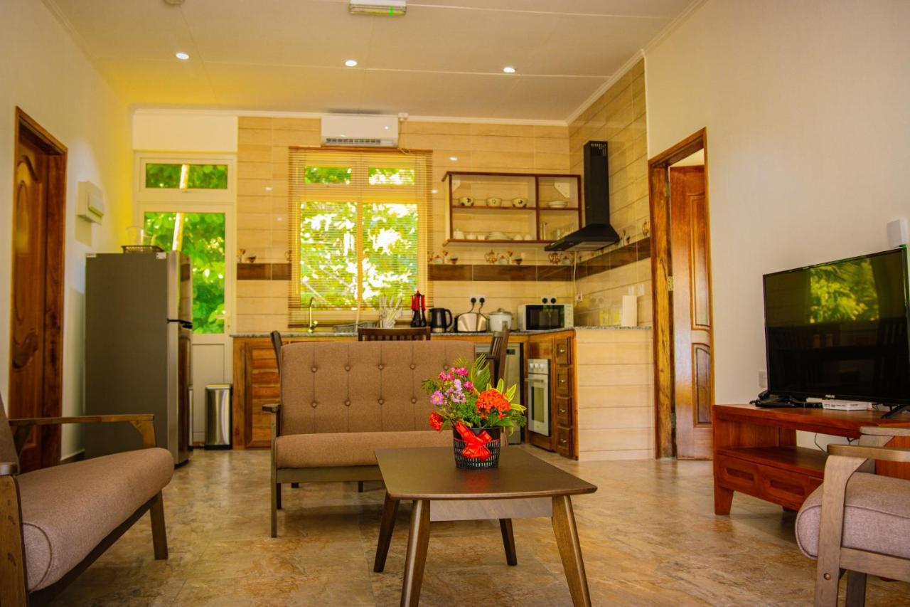 Macmillan'S Holiday Villas Grand Anse (Praslin) Exterior foto
