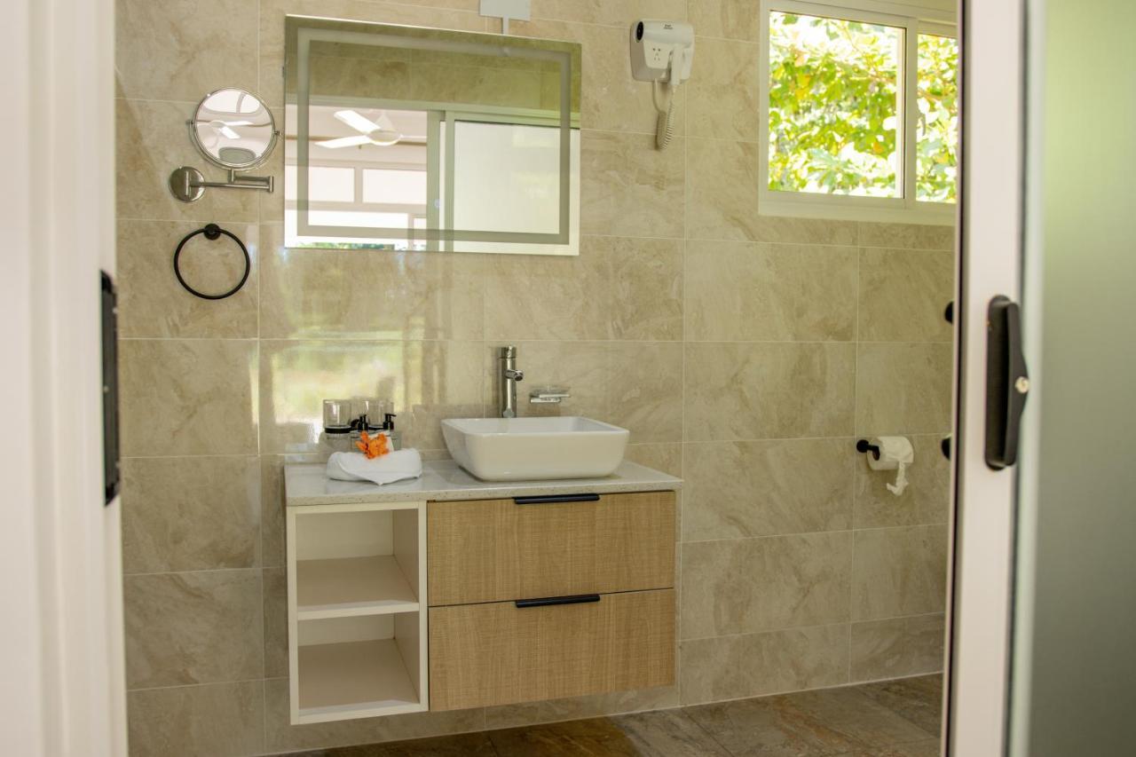 Macmillan'S Holiday Villas Grand Anse (Praslin) Exterior foto