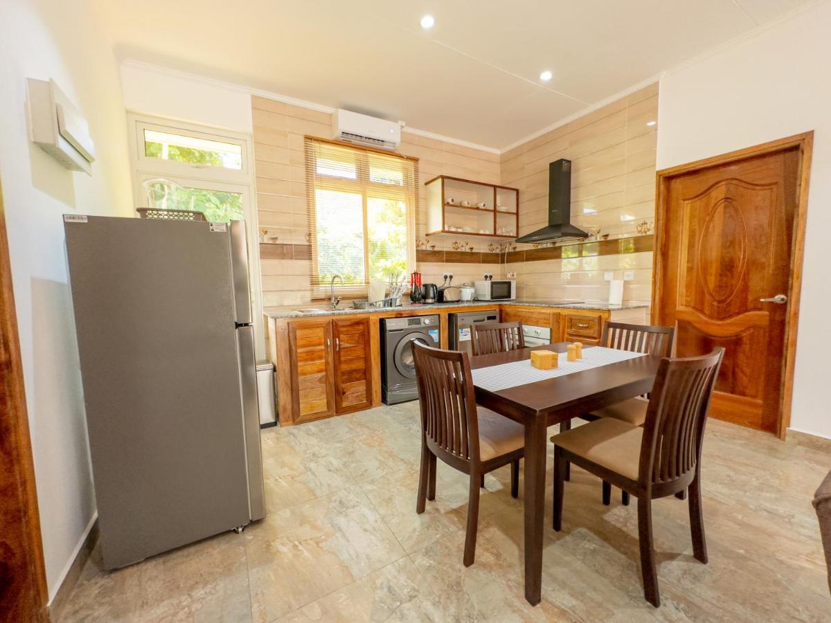 Macmillan'S Holiday Villas Grand Anse (Praslin) Exterior foto